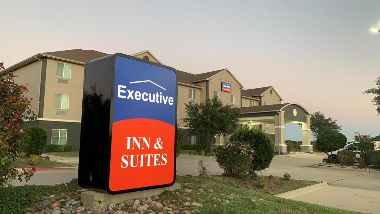 Executive Inn & Suites Marlin Buitenkant foto